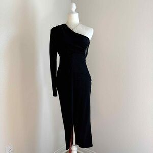 Fashion Nova Chic Black One-Shoulder Dress
